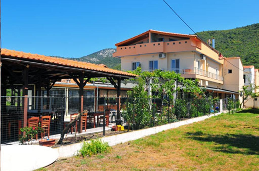 Sikoudis Gorgona Beach Skala Rachoni  Exteriér fotografie
